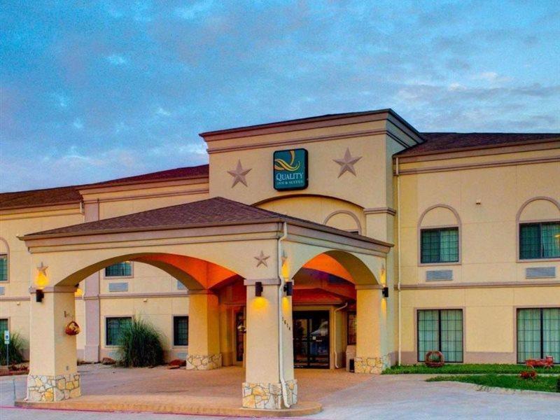 Quality Inn & Suites - Glen Rose Exterior foto